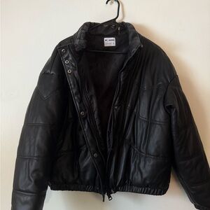 black puffer jacket / FAUX LEATHER